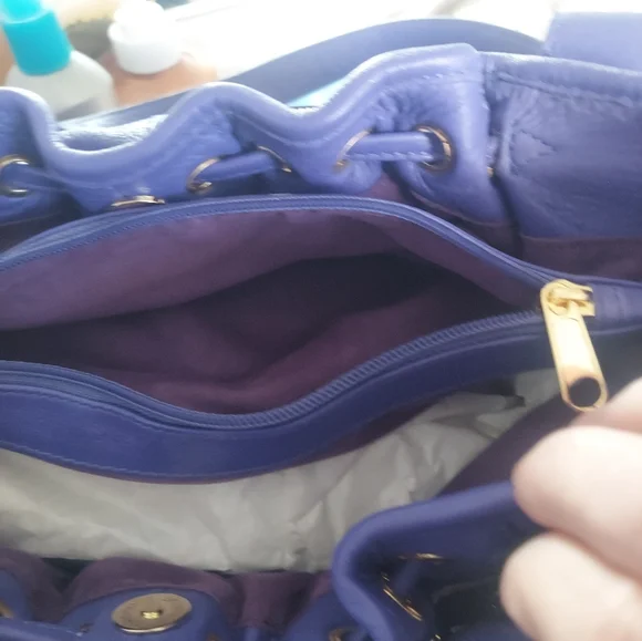 Sharif Luxury, Embossed Leather Shoulder Bag With Silver Studs. NEW $400. Retail - Picture 5 of 7